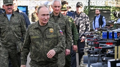 Путин в военной форме посетил военные учения «Запад-2025»