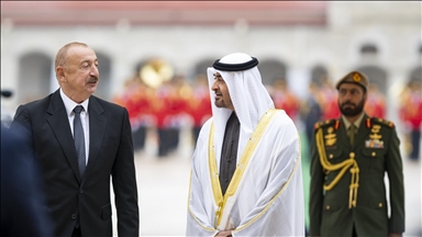 رئيسا الإمارات وأذربيجان يشهدان إعلان "الشراكة الاستراتيجية الشاملة" 