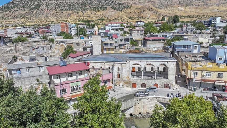 Diyarbakır'da geçmişin izlerini taşıyan Ulu Cami restore edildi