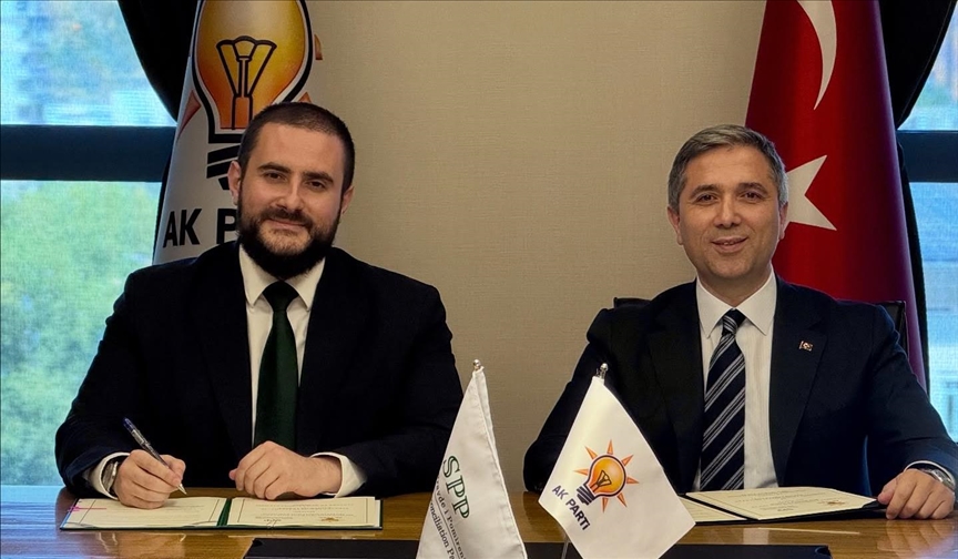 Zukorlić i Sirakaya u Ankari potpisali historijski sporazum o saradnji SPP-a i AK Partije 