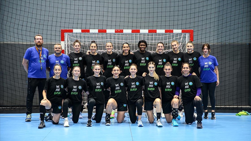 Sezona Süper Kupa'yla başlayan Bursa Büyükşehir Belediyespor'da hedef 3'te 3