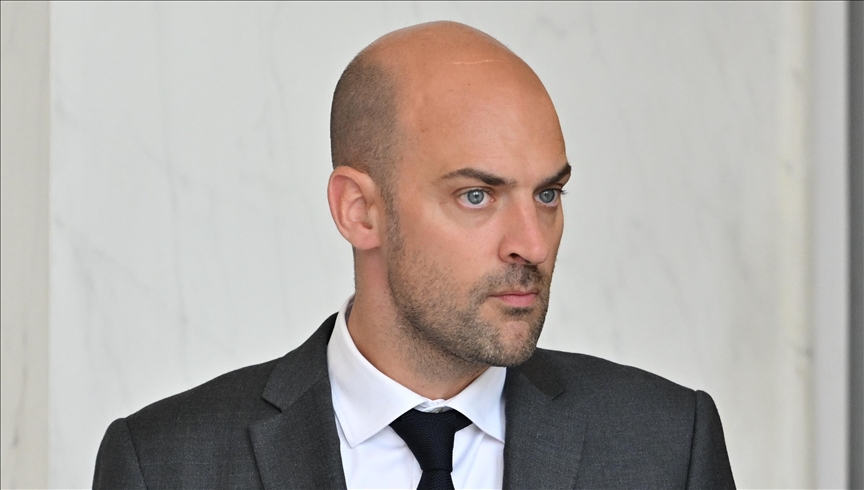 Jean-Noël Barrot recadre Marine Le Pen sur la reconnaissance de l’État de Palestine