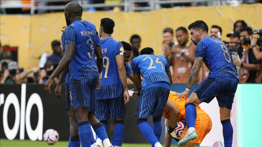 قدم.. الهلال السعودي يقلب الطاولة على الدحيل القطري
