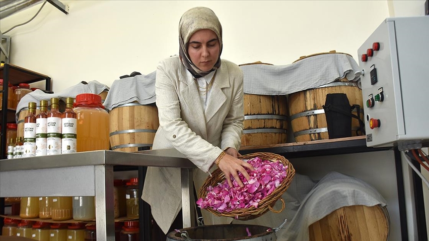 Doğal sirke üreten kadın girişimci birçok ülkeye ihracat yapıyor