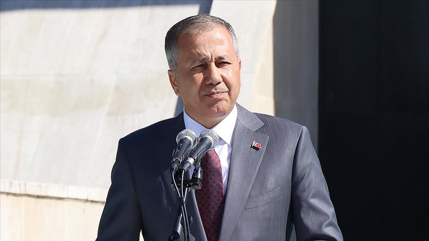 Bakan Yerlikaya: Attığımız her adımda Menderes'in yarım kalan cümlelerini tamamlıyoruz