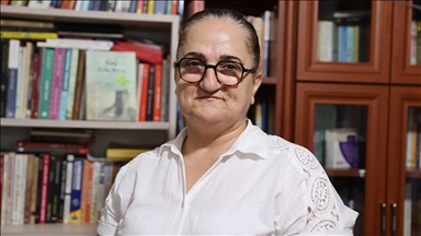 Mardin'in Süryani "Hanım" ablası, ana diline katkı için 52 yaşında üniversiteli oldu