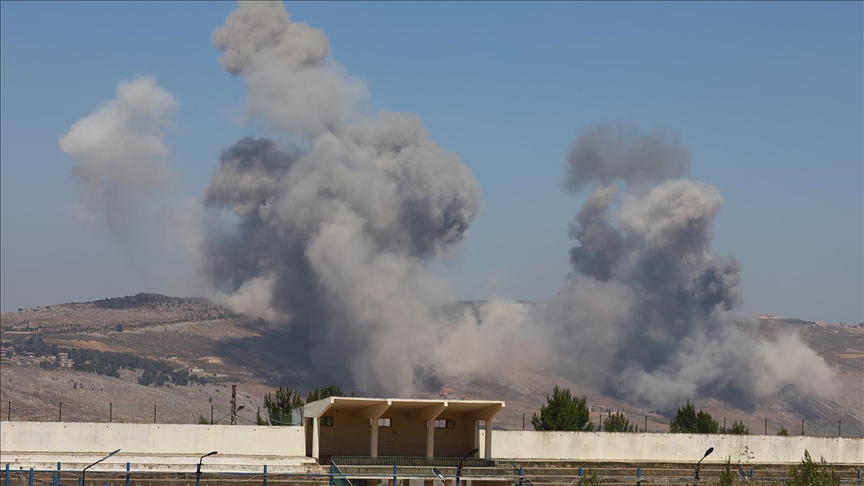 İsrail savaş uçakları Lübnan'ın güneyindeki bazı beldeleri hedef aldı