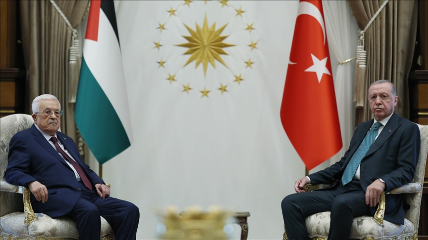 Turkish President Erdogan welcomes Palestinian counterpart Abbas