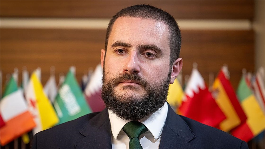 Annesi Filistin asıllı olan Sırbistan Devlet Bakanı Zukorliç'den Gazze çağrısı