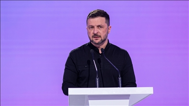 Zelenskiy, İngiltere ile yapılan "100 Yıllık Ortaklık" anlaşmasını onaylayan yasayı imzaladı