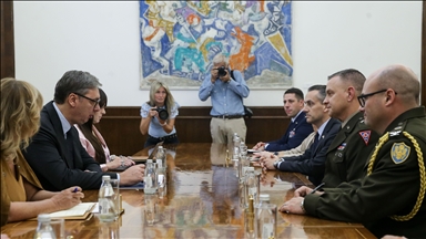 Vučić od američkog generala dobio priznanje za unapređenje saradnje Srbije i Ohaja