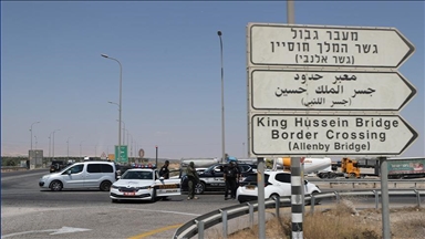 إصابة 6 فلسطينيين باعتداء الجيش الإسرائيلي على معبر الكرامة