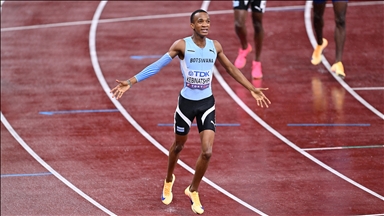 Botswana's Busang Kebinatshipi takes gold in 400m in Tokyo