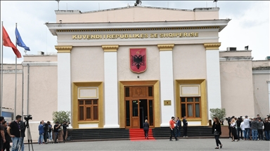 Kuvendi i Shqipërisë miraton programin dhe qeverinë e re 