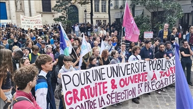 Protesters rally outside Carrefour in France over Israel support