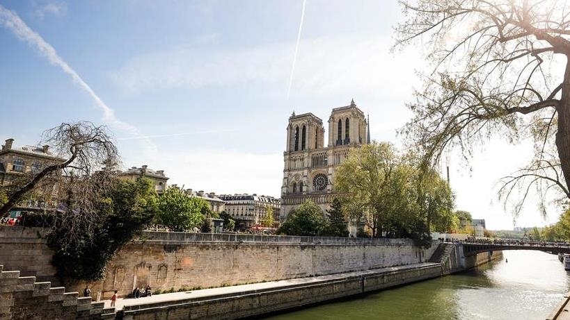 Kullat e katedrales Notre-Dame në Francë rihapen për publikun