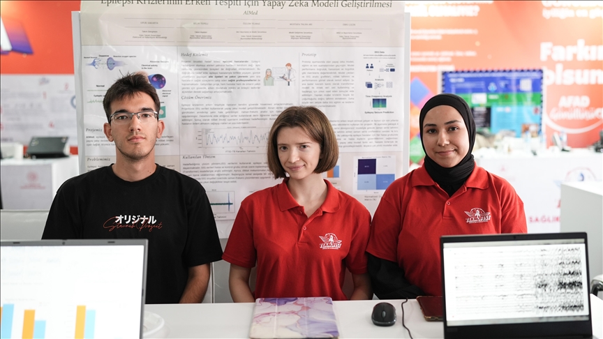 YTÜ, TEKNOFEST’te "Robotik U Dili" ve epilepsi krizlerini öngören yapay zeka projesiyle dikkati çekti