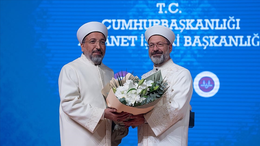 Diyanet İşleri Başkanı Safi Arpaguş, görevini Ali Erbaş'tan devraldı