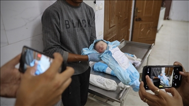İsrail'in Gazze'de dayattığı açlık hamile kadınlarda düşük ve prematüre bebeklerde ölümlere yol açıyor