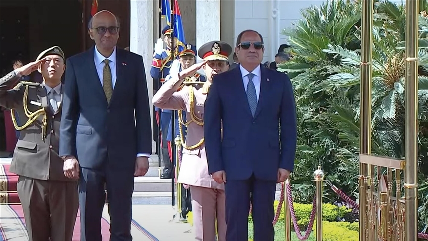 رئيسا مصر وسنغافورة يؤكدان رفض تهجير الفلسطينيين