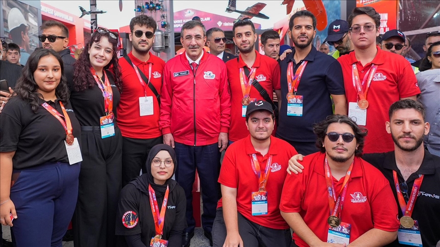 Cumhurbaşkanı Yardımcısı Yılmaz: Kendisi teknoloji üretmeyen bir ülkenin tam bağımsız olması mümkün değil
