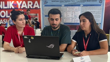 Üniversite öğrencilerinin geliştirdiği yapay zeka destekli mobil çözüm deri hastalıklarını teşhis ediyor