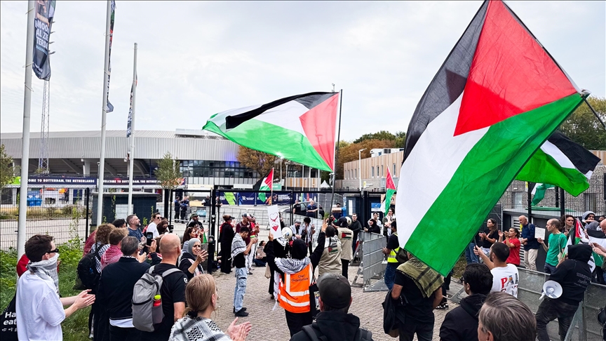 Palestinian flag raised at 21 town halls across France despite ban