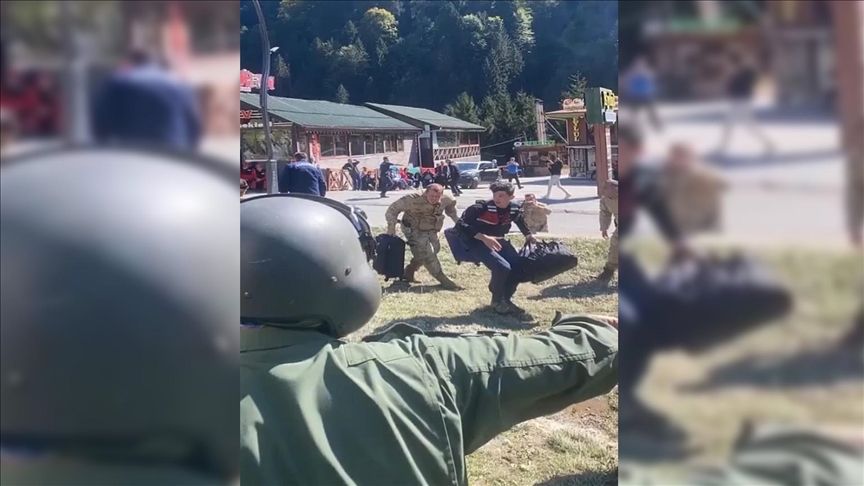 MSB, Rize'de selden etkilenen vatandaşların helikopterle tahliyesine ilişkin paylaşım yaptı