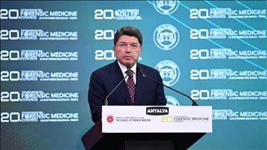 Adalet Bakanı Tunç Antalya'daki Uluslararası 20. Adli Tıp Günleri'nde konuştu