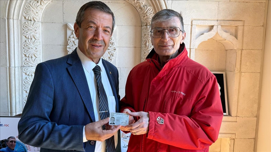 Нобелевскому лауреату по химии Азизу Санджару вручили гражданство ТРСК