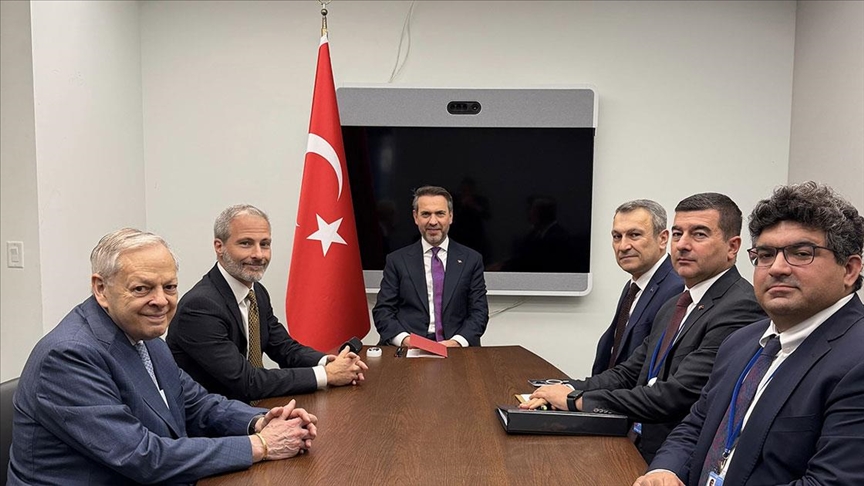 Enerji Bakanı Bayraktar, New York'ta enerji ve finans sektörünün temsilcileriyle görüştü