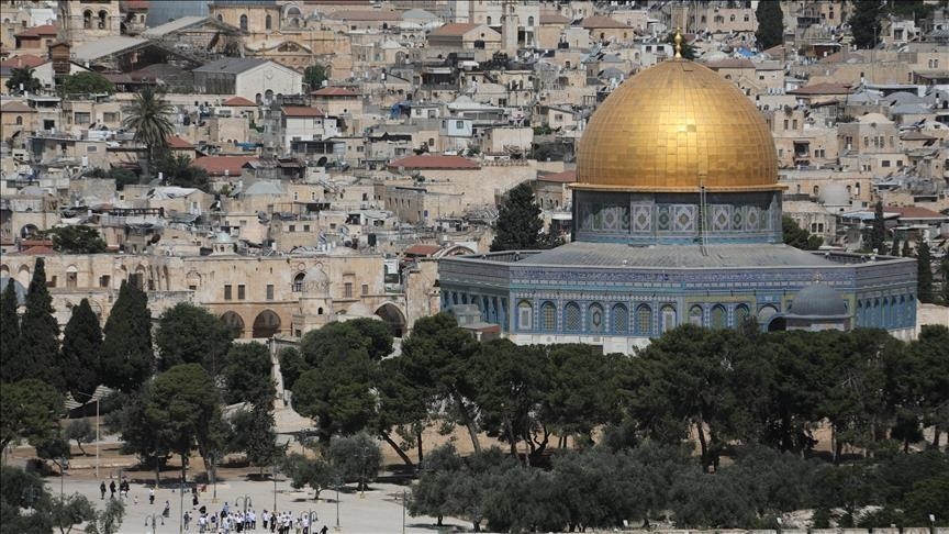 Hundreds of illegal Israeli settlers storm Jerusalem’s Al-Aqsa Mosque to celebrate Jewish New Year
