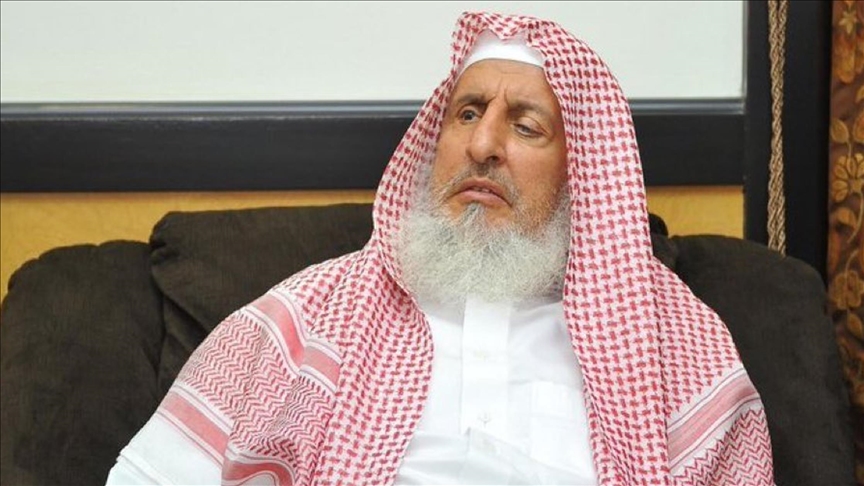 وفاة مفتي المملكة السعودية عبد العزيز آل الشيخ