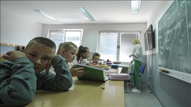 Učionice nade u Novoj Kasabi: Šestero prvačića čuvaju pravo na obrazovanje