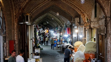 Selçuklular döneminde inşa edilen Tebriz Kapalı Çarşısı yüzyıllar boyunca ticaretin ve kültürün simgesi oldu