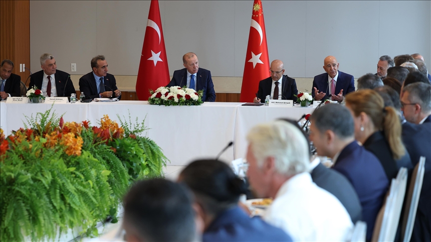 Turkish President Erdogan meets senior officials of US companies in New York
