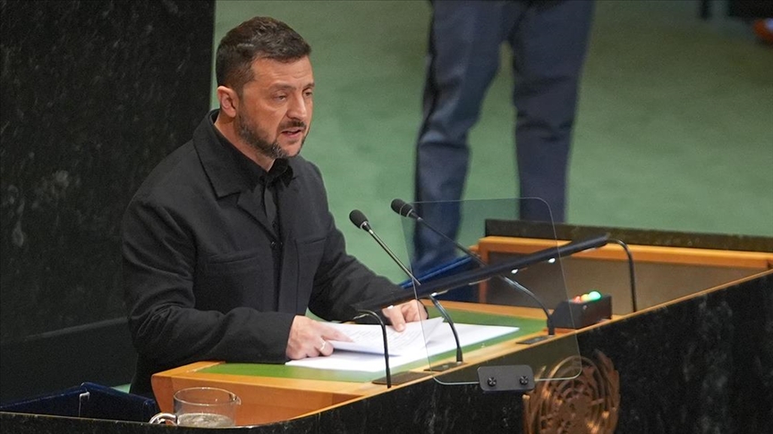 Зеленски го обвинува Путин дека се обидува да ја продолжи војната во Украина со нејзино проширување