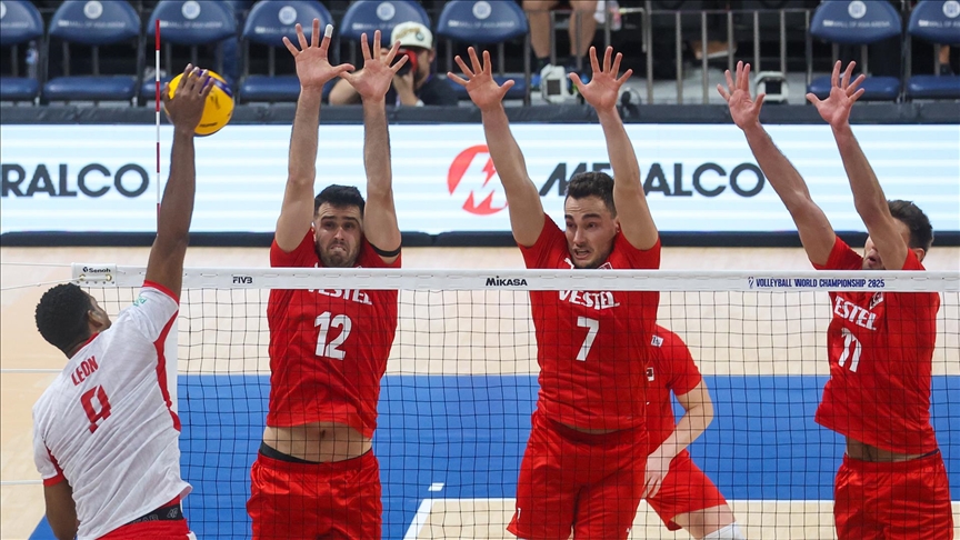 A Milli Erkek Voleybol Takımı, Dünya Şampiyonası çeyrek finalinde Polonya’ya 3-0 yenilerek turnuvaya veda etti