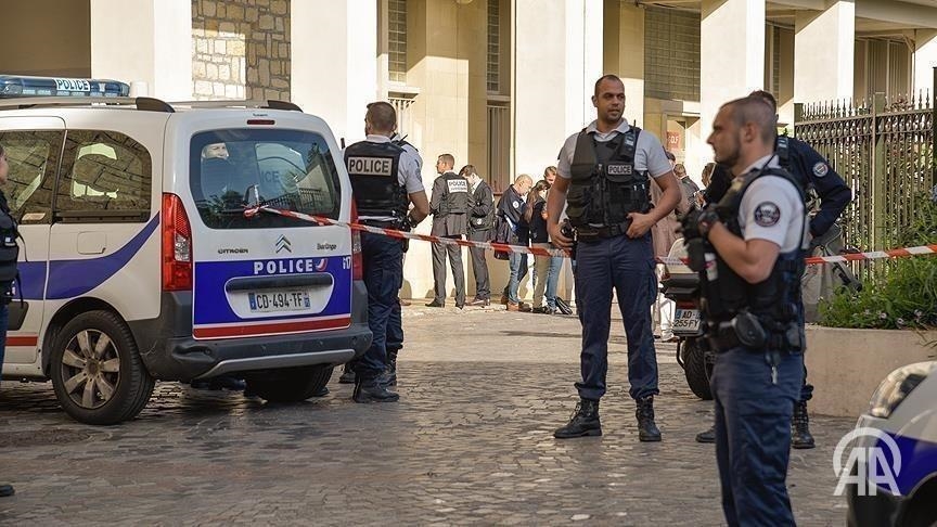 France : Enseignante poignardée dans un collège du Bas-Rhin, le parquet antiterroriste en observation