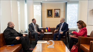 Turkish foreign minister meets Ukrainian officials in New York