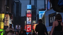 Motto terkenal Presiden Turkiye dipajang di pusat New York