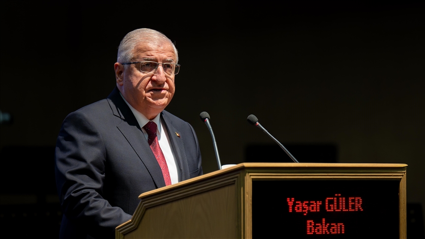 Turkish defense minister reaffirms support for Ukraine on Crimea