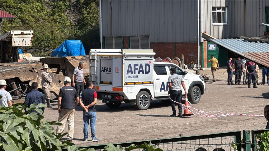 Zonguldak'ta madendeki göçükte mahsur kalan 4 işçi kurtarıldı, 1 işçinin cansız bedenine ulaşıldı