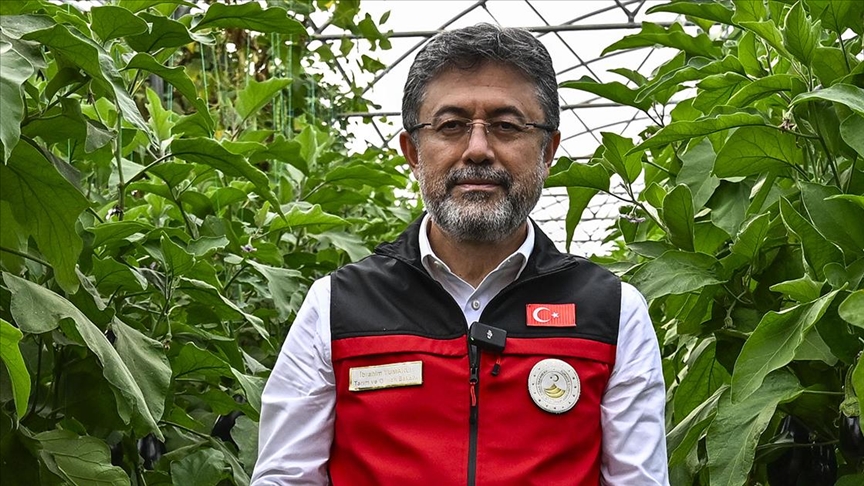 Tarım ve Orman Bakanı Yumaklı, İsrail tohumu iddialarına yanıt verdi