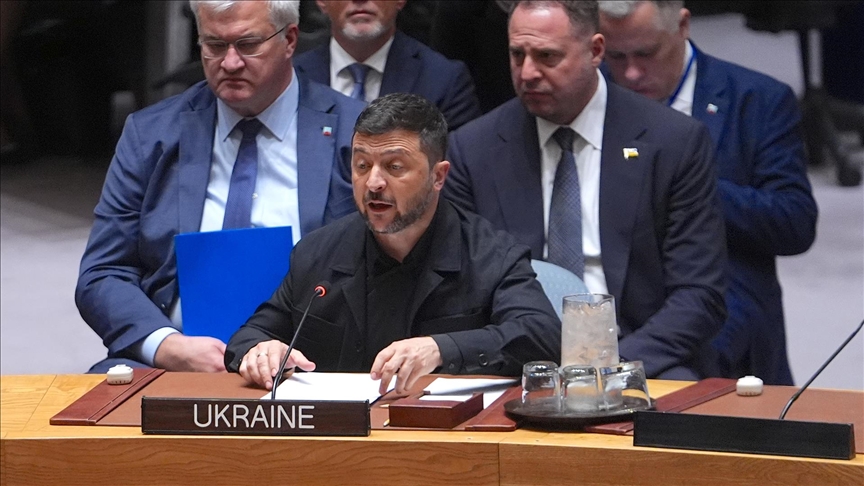 Zelenskiy, Kırım’ın ilhak edilmesinin devletler arasındaki ilişki kurallarını ihlal ettiğini belirtti Zelenskiy, Kırım’ın ilhak edilmesinin devletler arasındaki ilişki kurallarını ihlal ettiğini belirtti