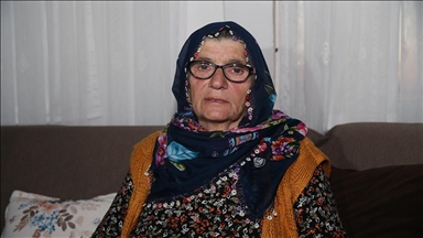 Rizeli 80 yaşındaki Selime nine, mahsur kaldığı yayladan askeri helikopterle kurtarıldı