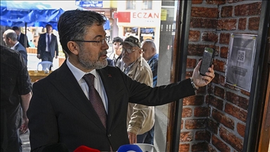 Tarım ve Orman Bakanı Yumaklı "karekod uygulaması" kapsamında denetim yaptı