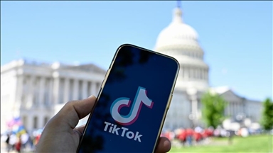 Trump to approve deal allowing TikTok to continue operating in US: White House
