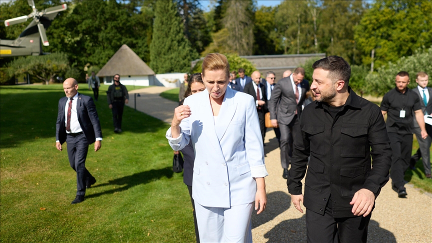 Zelenskyy, Danish premier discuss European summit, drone threats