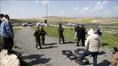 Palestinian woman, 2 foreign activists injured in illegal settler attacks in West Bank